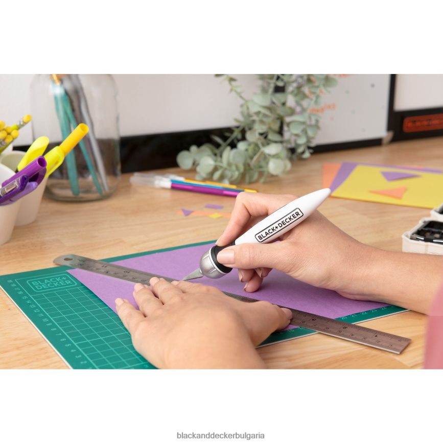 дом и начин на живот бг BLACK+DECKER комплект ножове за хоби с 26 разнообразни остриета и подложка за рязане V8R6ZD152