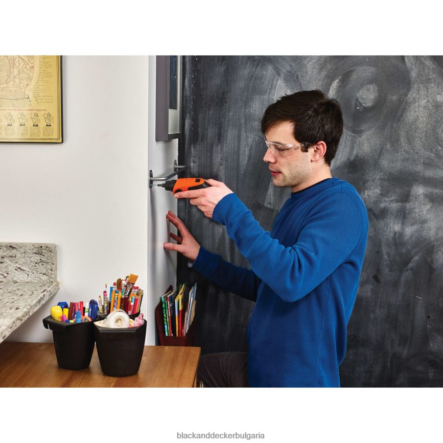 инструменти бг BLACK+DECKER 4v max акумулаторна отвертка V8R6ZD562